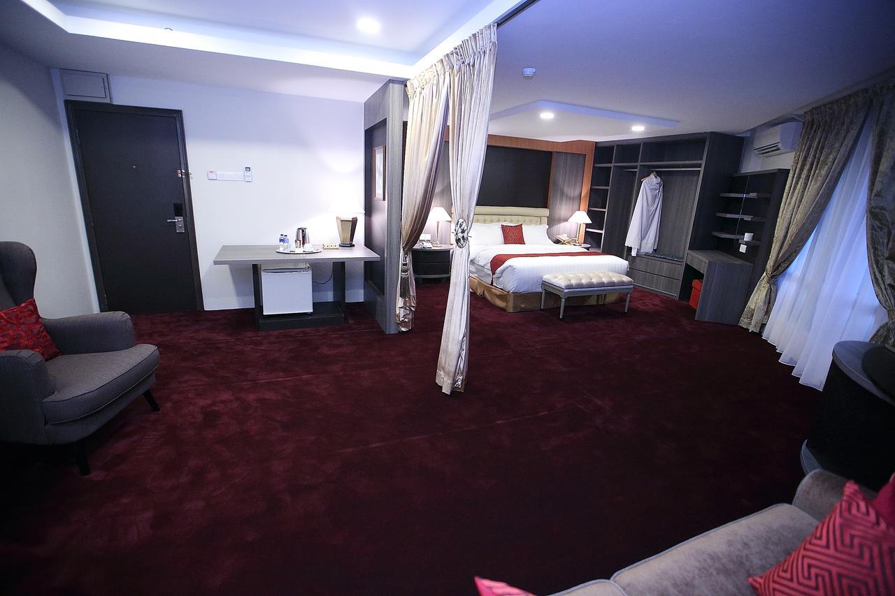 קובאנג קריאן Al Khatiri Hotel מראה חיצוני תמונה
