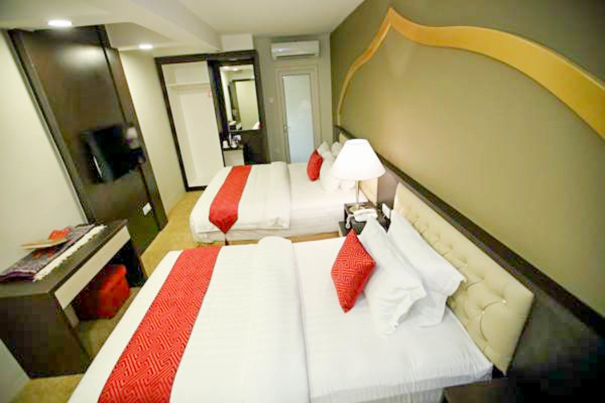קובאנג קריאן Al Khatiri Hotel מראה חיצוני תמונה