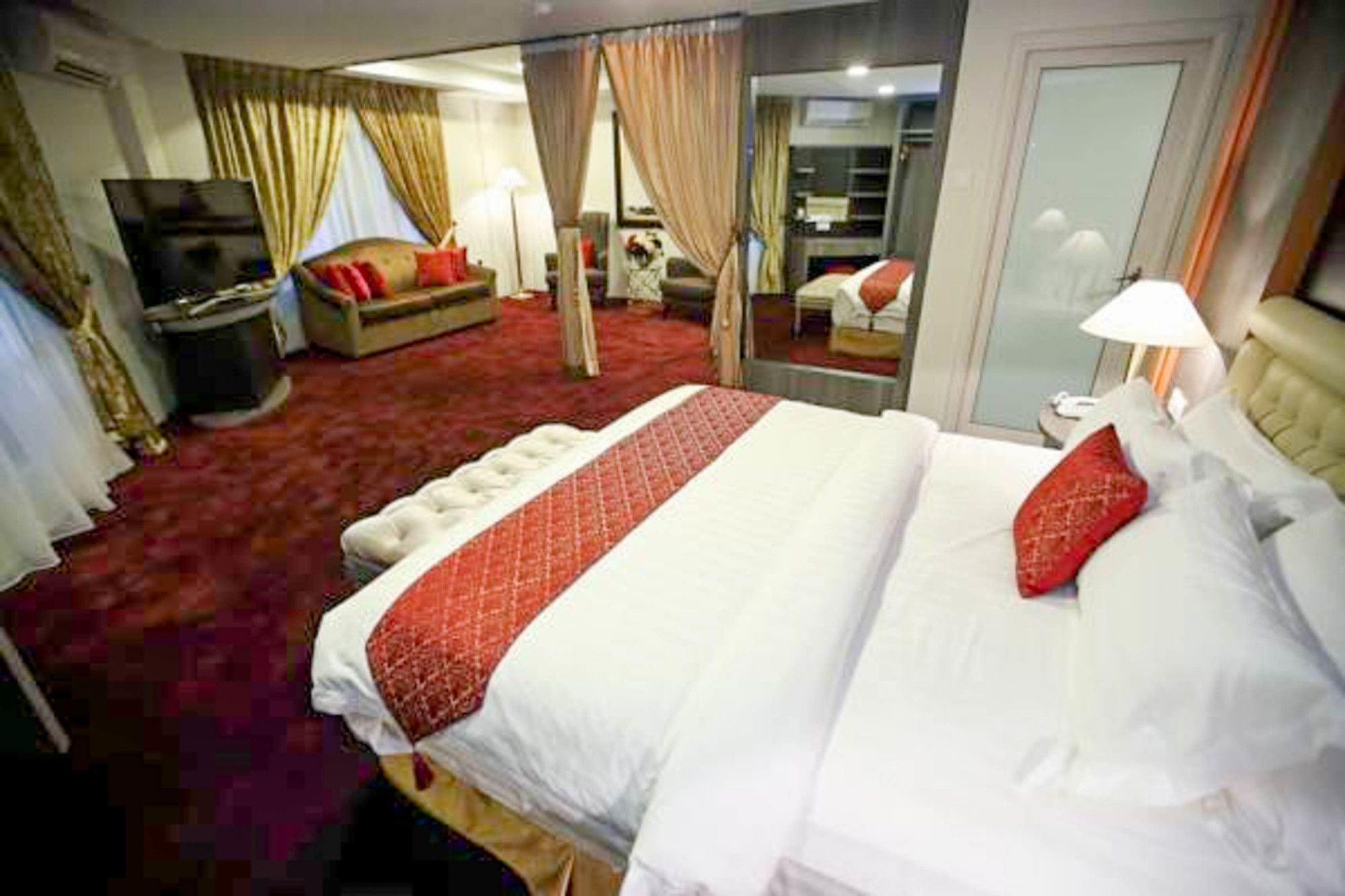 קובאנג קריאן Al Khatiri Hotel מראה חיצוני תמונה